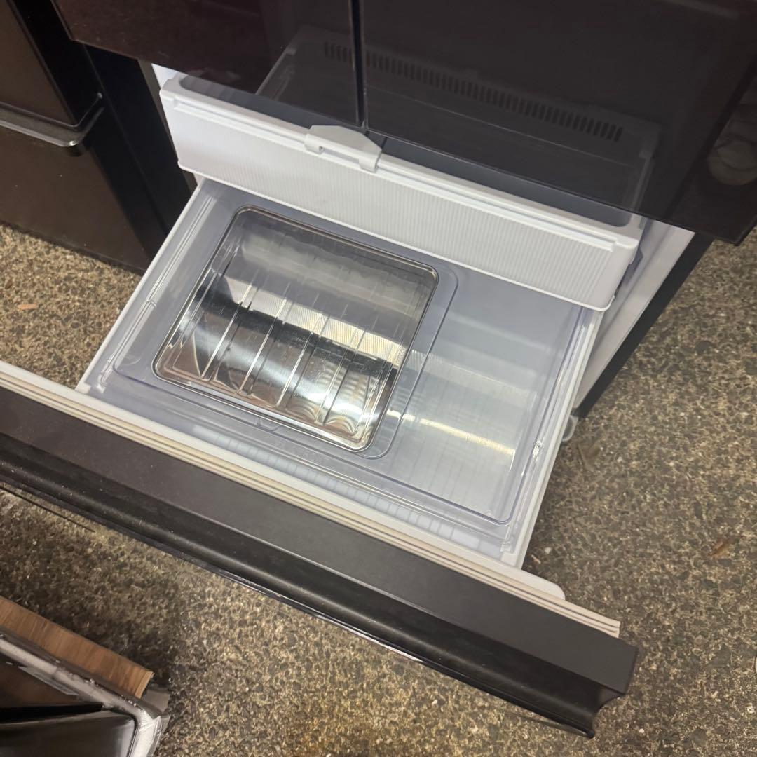 雷216 SHARP　大型冷蔵庫 自動製氷機能付き415L SJ-GT42C-R