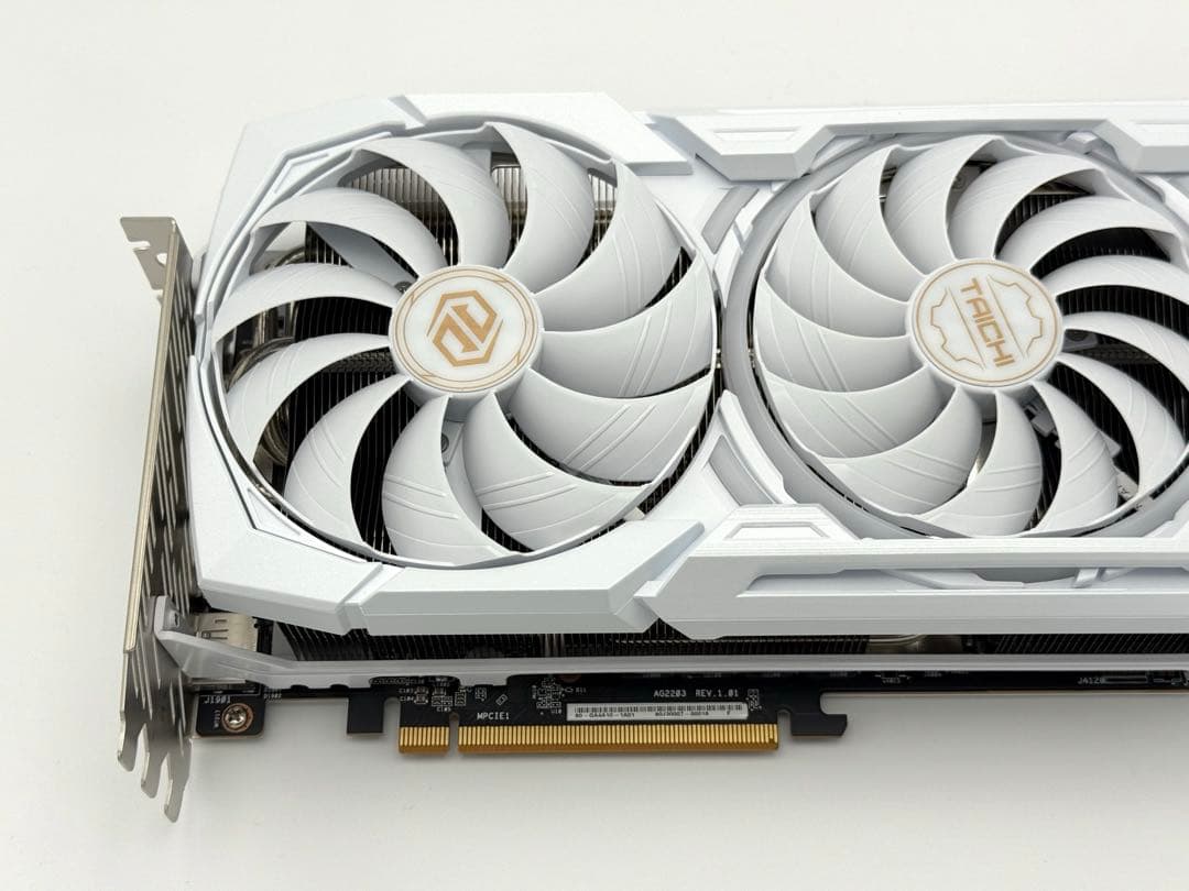 グラフィックボード・グラボ・ビデオカード ASRock/Radeon RX7900 XTX Taichi 24G OC