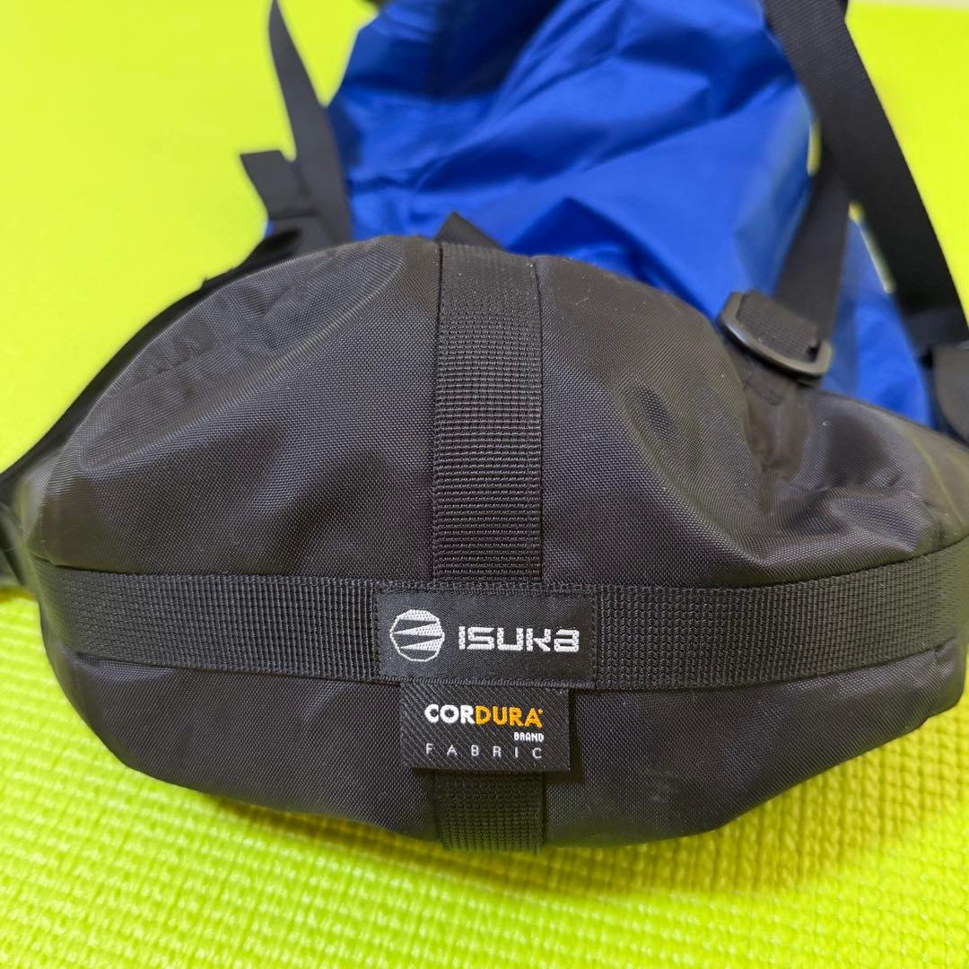 美品 ISUKA イスカ シュラフ 寝袋＋ウルトラライトコンプレッションバッグ