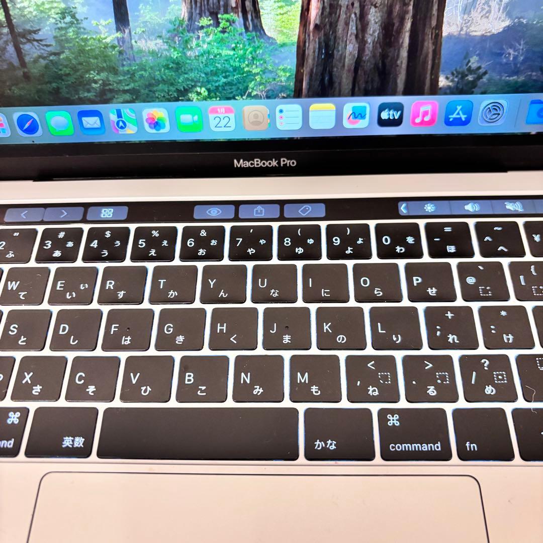 【送料無料】Macbook Pro 2019 13インチ