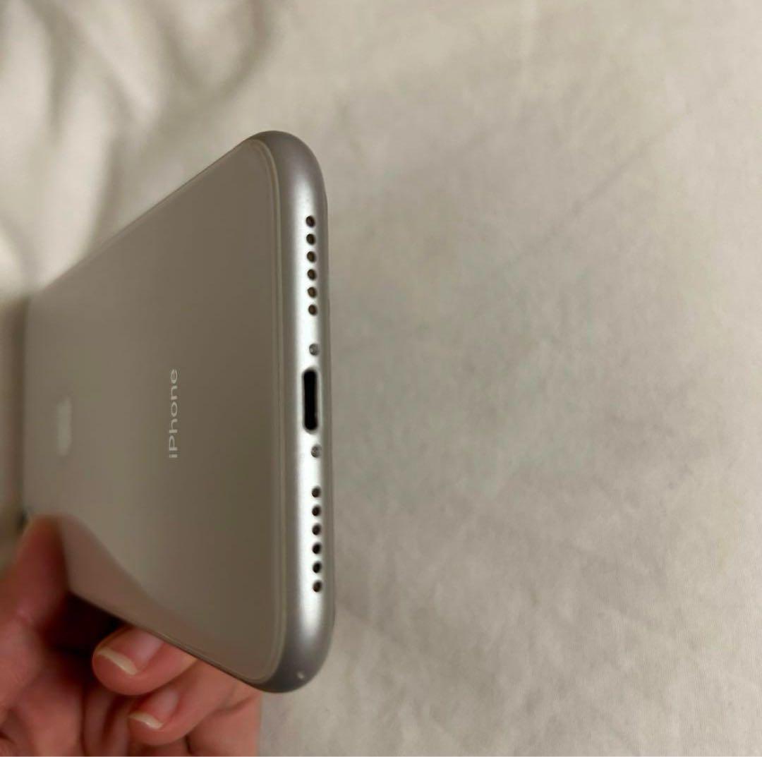 Apple iPhone XR ホワイト　128GB