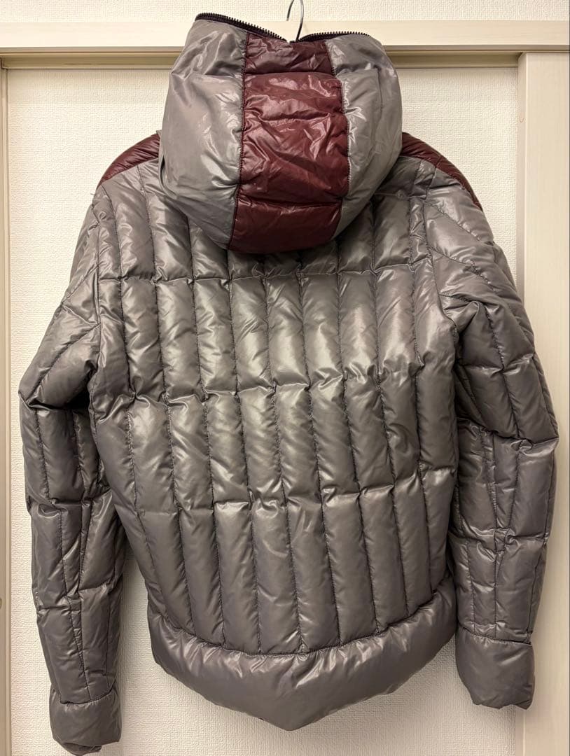 DUVETICA フード付きダウンジャケット グレー