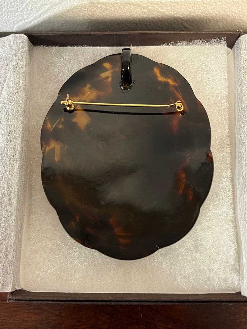 カメオ　べっ甲　k18 ブローチ　ペンダントトップ