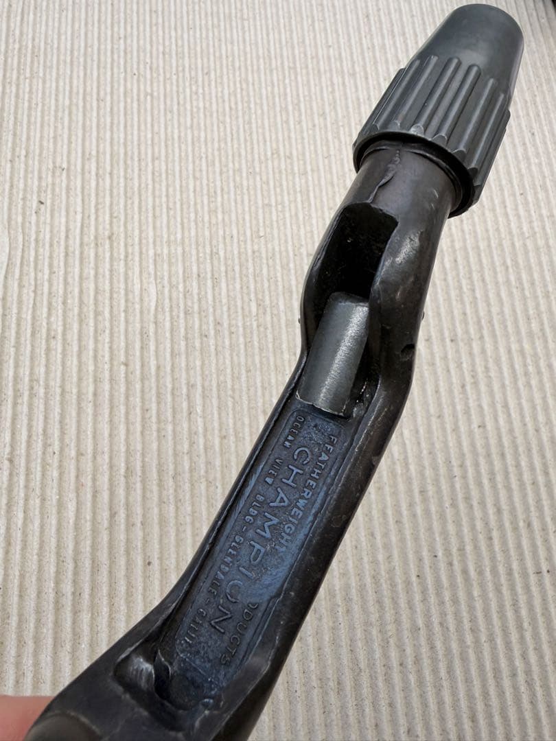 CHAMPION Featherweight フィッシンググリップ