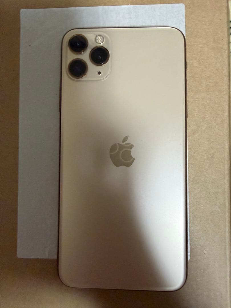 iPhone11ProMax256GB 本体　SIMフリー