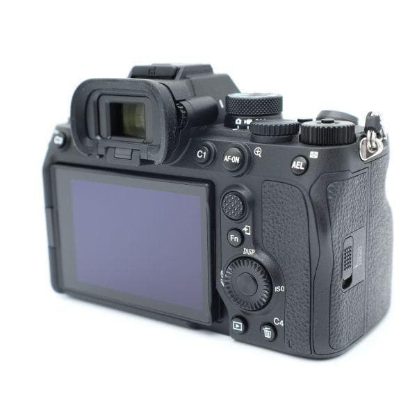 ショット数2,683！元箱付き(バーコード切り取り)■ほぼ新品■SONYα7IV