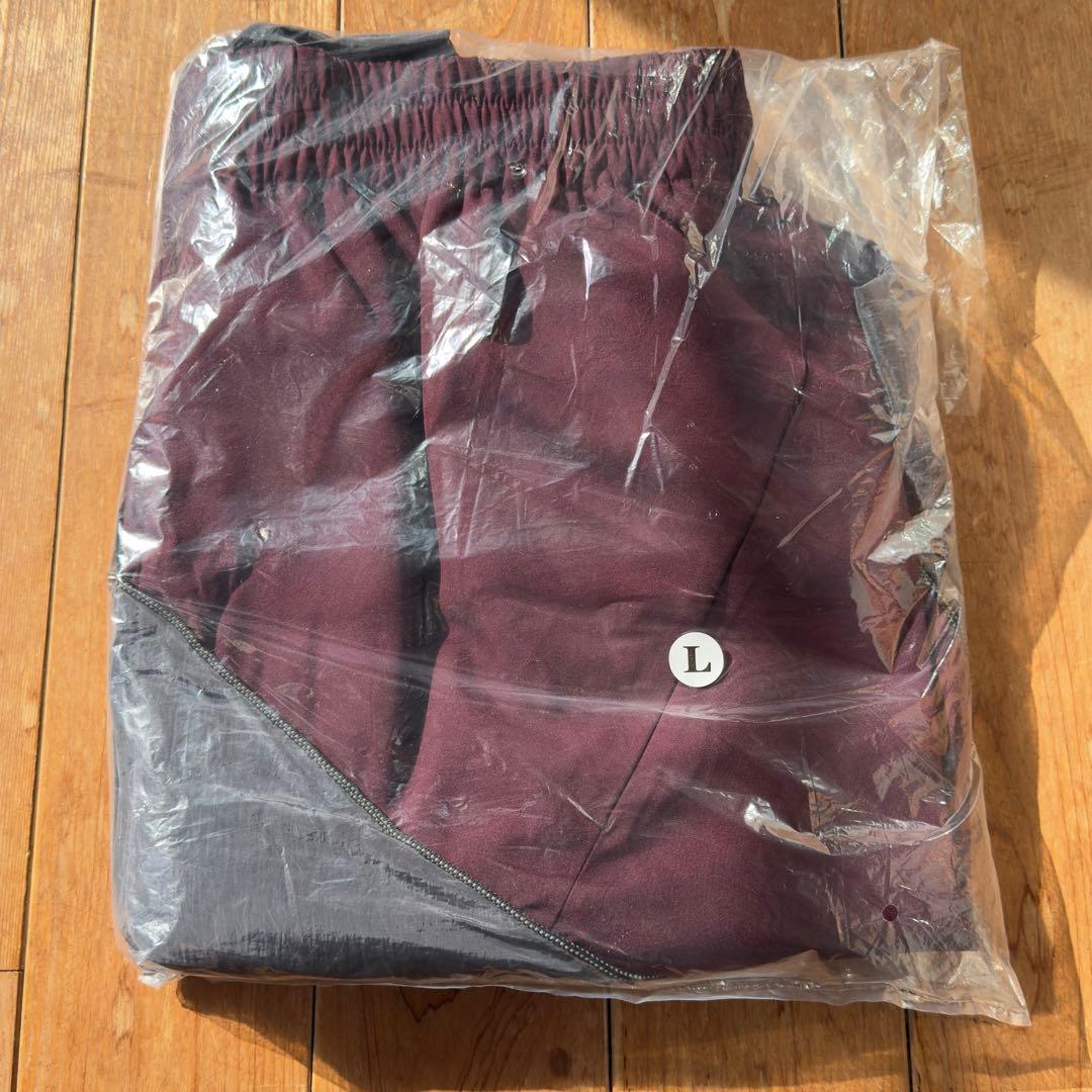 LYFT ナイロンジャケット・パンツセット グレー/バーガンディ