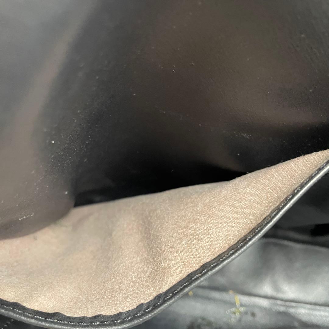 ルイヴィトン エピ ポルトドキュマンヴォワヤージュ M54472