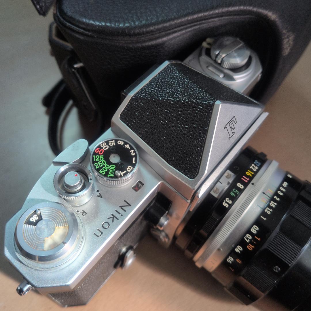 Nikon F、Micro-Nikkor Auto 55mm（レンズ・カバー付