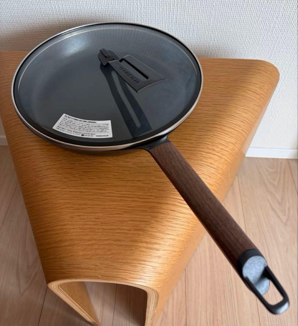 VERMICULAR バーミキュラフライパン 28cm ガラスリッド レシピ本