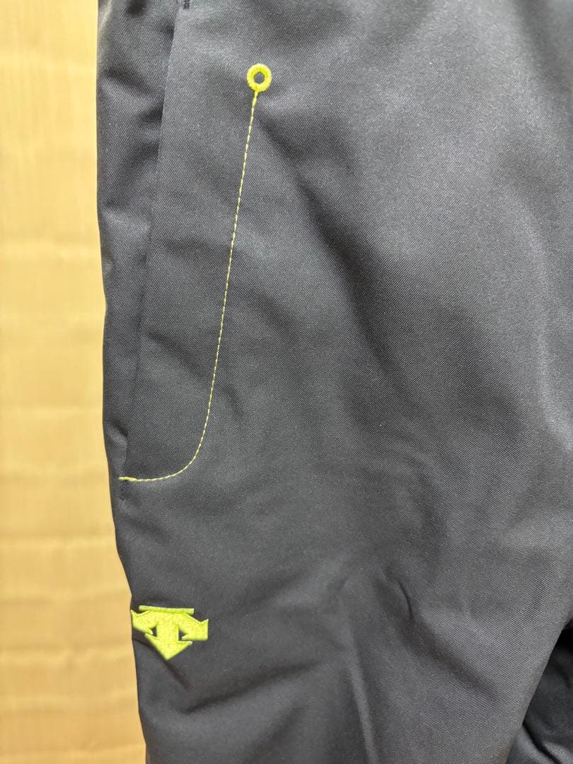 デサント　140 スキーウェア　スキーウエア　DESCENT 子供　上下セット