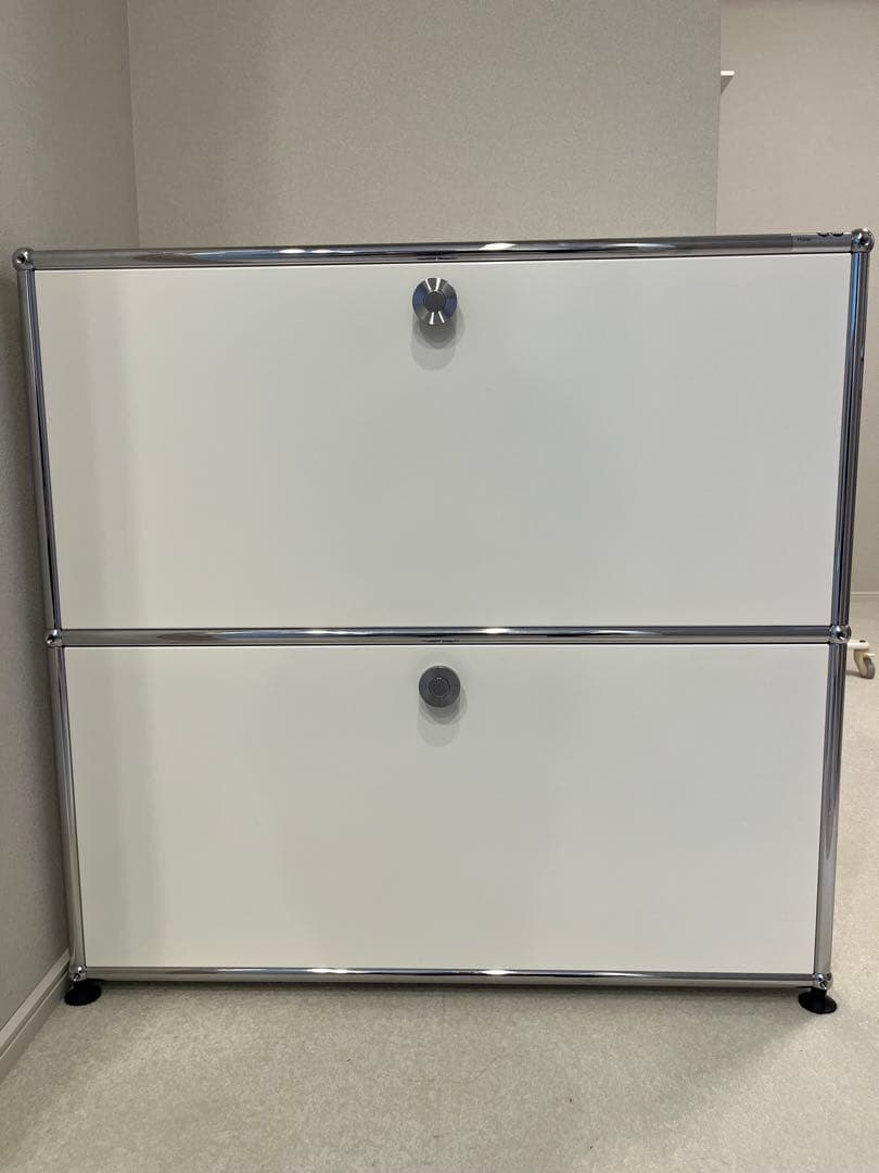 USM ハラー　2段キャビネット　サイドボード　未使用品　ピュアホワイト