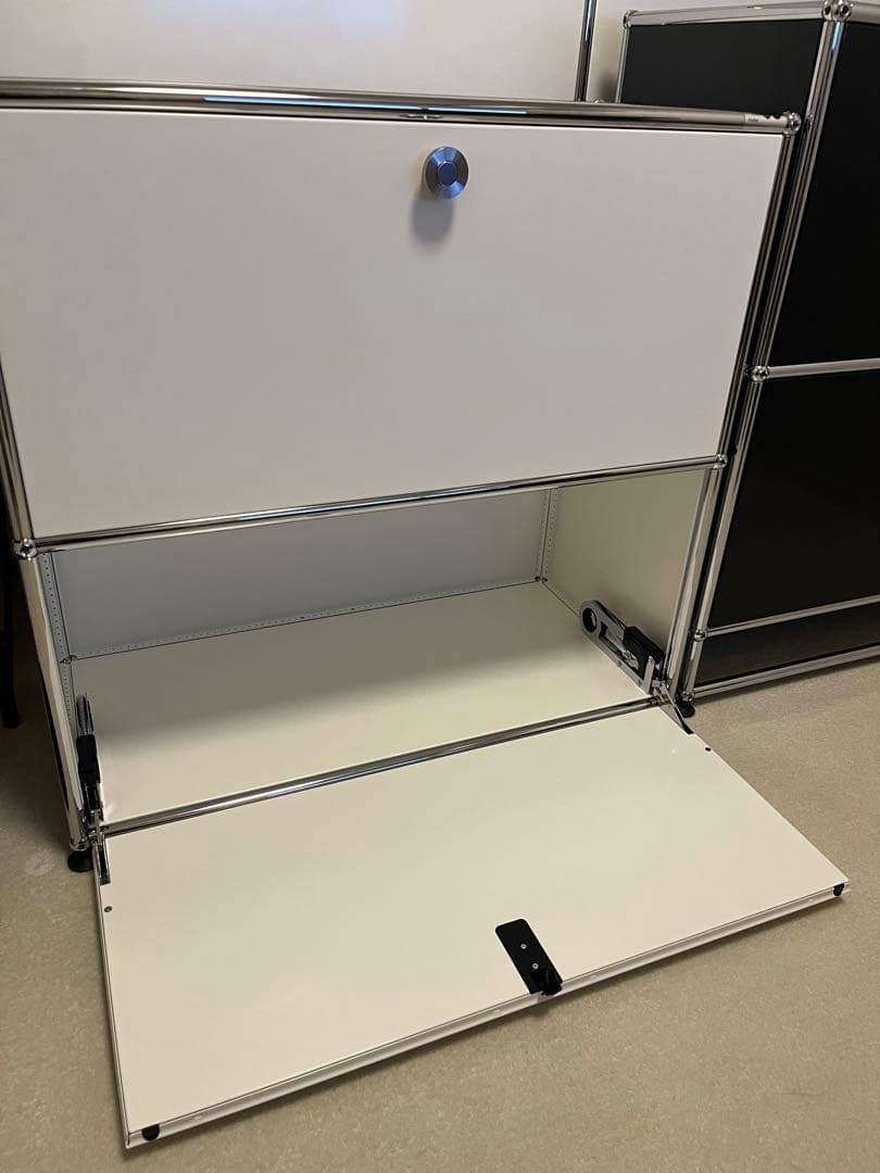 USM ハラー　2段キャビネット　サイドボード　未使用品　ピュアホワイト