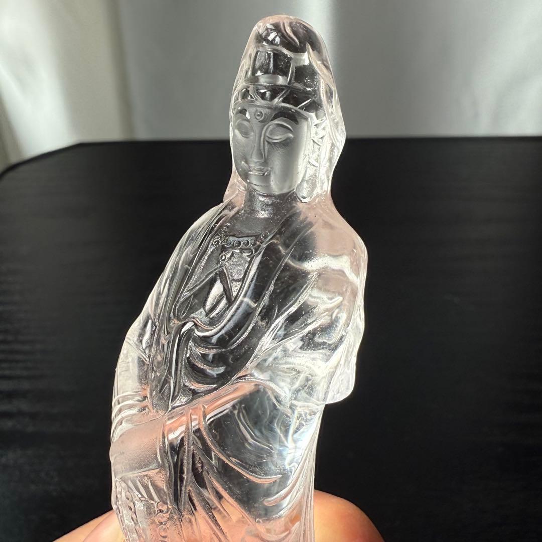 【野ばら】天然石水晶の観音様　置物　彫物NO.110608