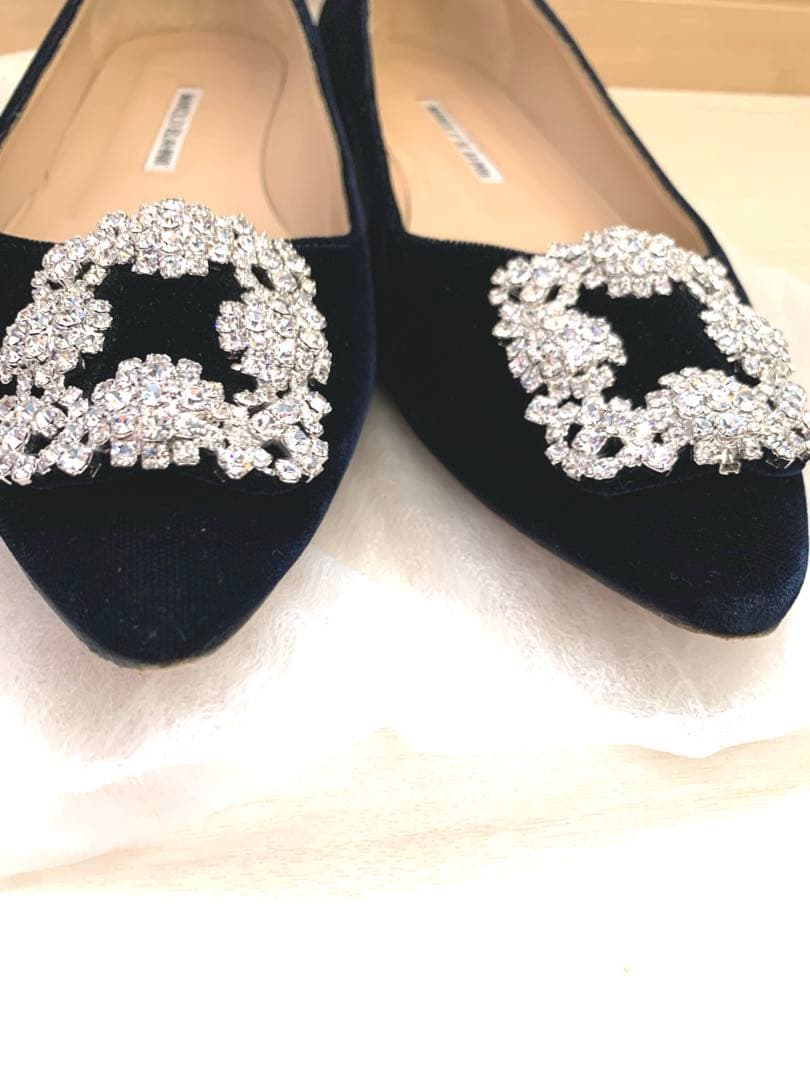 マノロブラニク　ハンギシ　フラットパンプス　39 25センチ