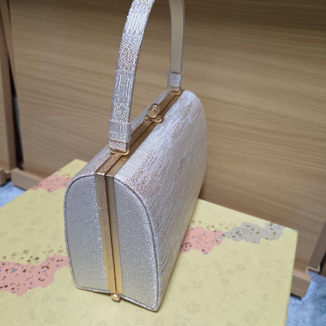 伊と忠　草履とバック