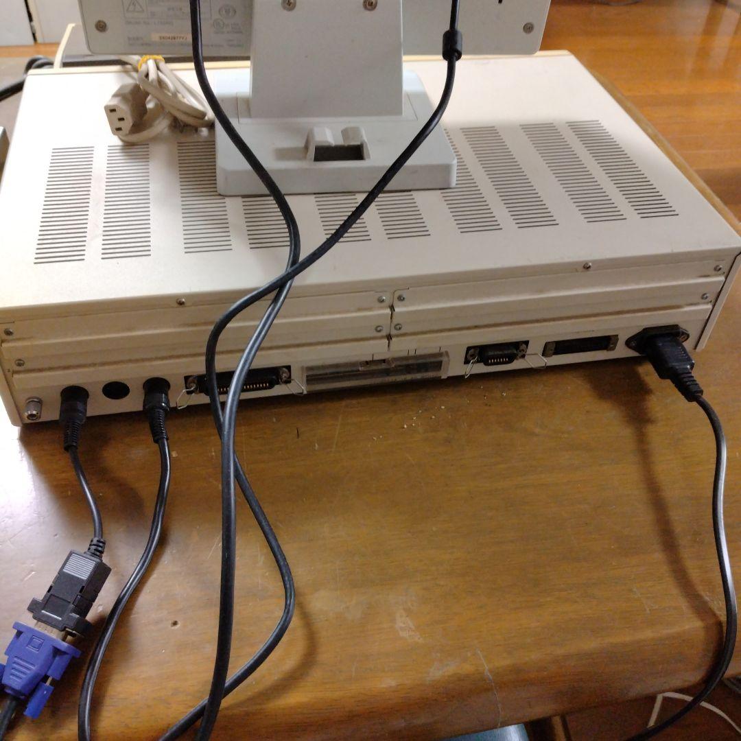 ■NEC PC-8801 本体、キーボード、マニュアル、箱付き ジャンク