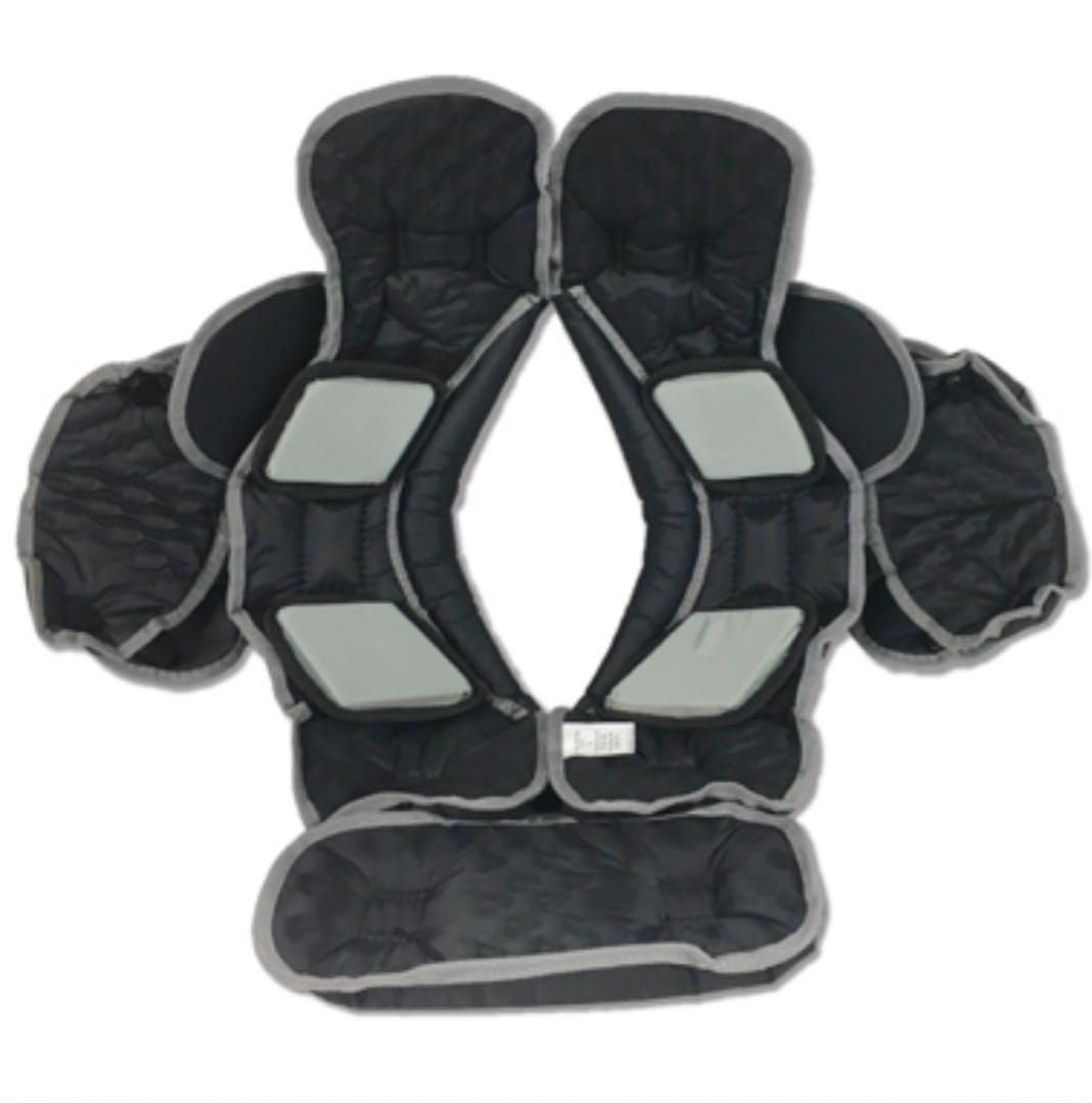 TITAN TP77 ショルダーパッド M 17-18インチ