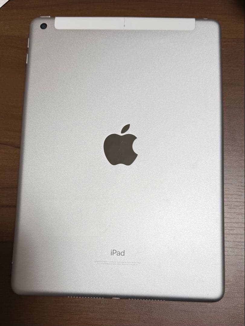 【hirary】Apple iPad (第5世代) 32GB