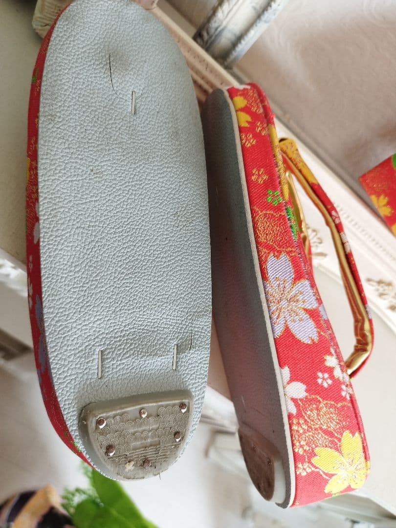 正絹黒色にぼかしの花模様の着物と作り帯のフルセット