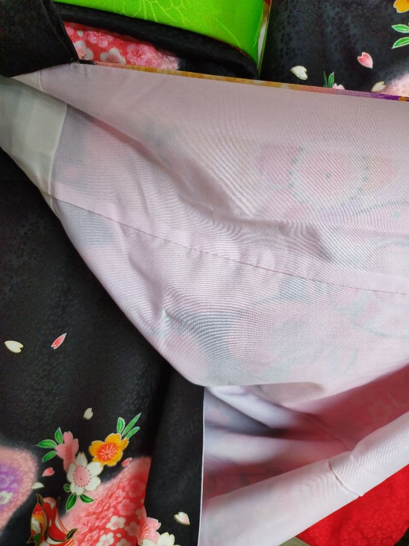 正絹黒色にぼかしの花模様の着物と作り帯のフルセット