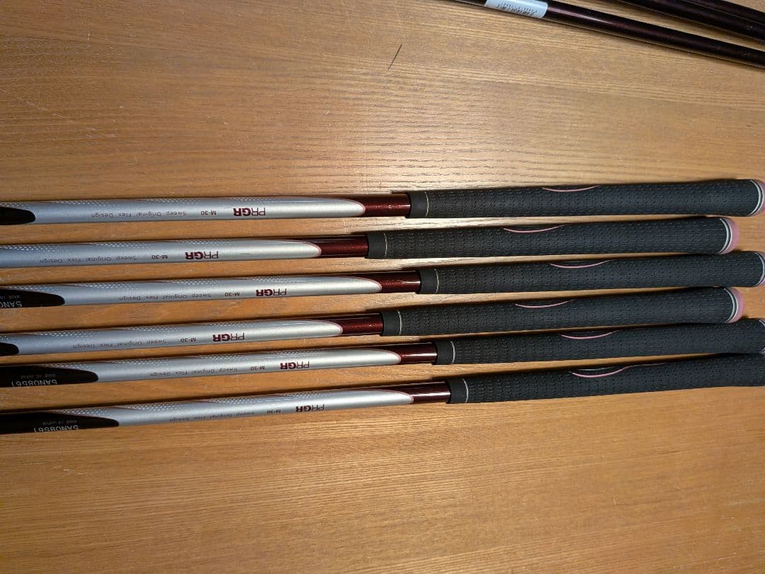 prgr レディース　アイアン　ドライバー　sweep　ゴルフ　プロギア