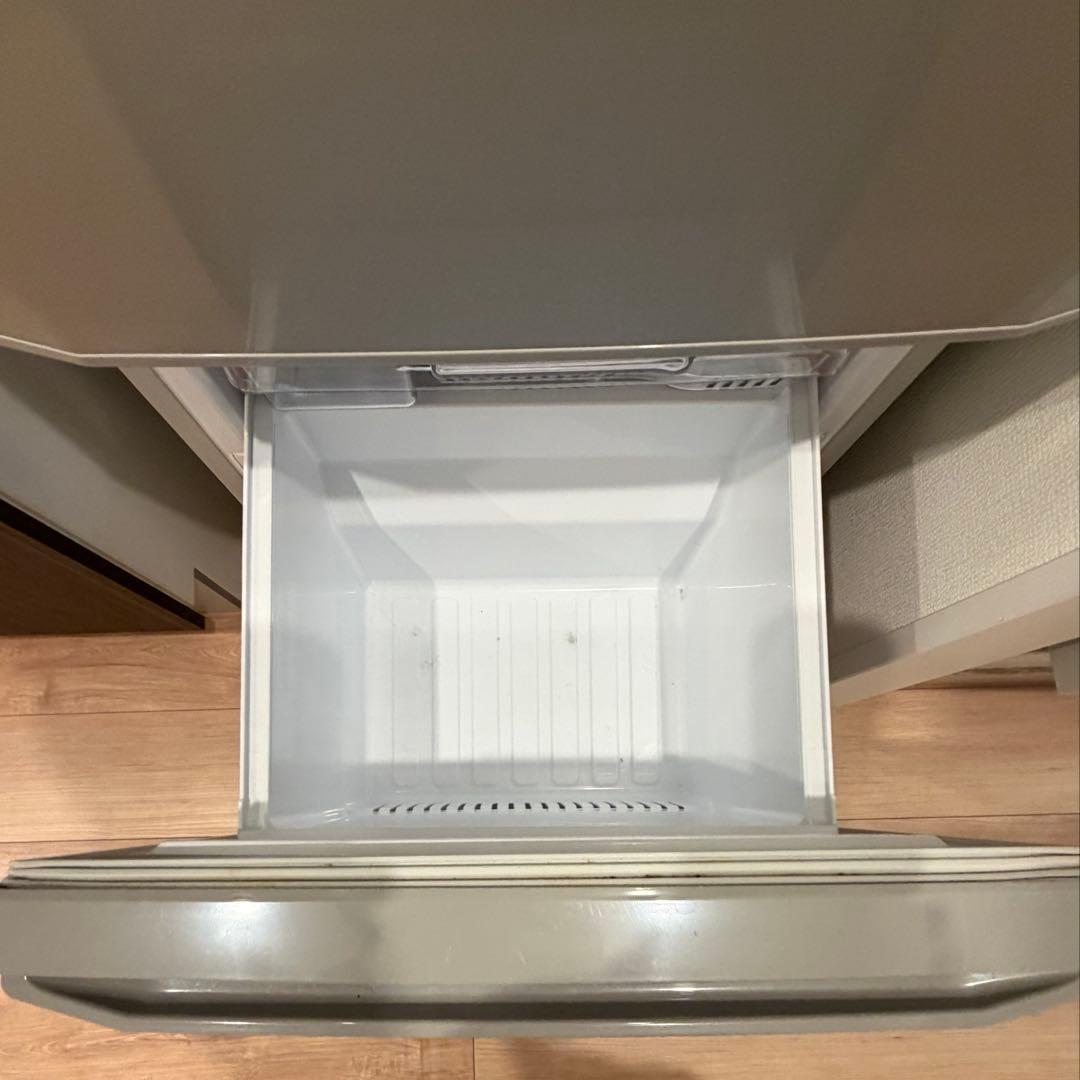 【送料込】冷蔵庫 （三菱）上開き3段／冷凍室／製氷器あり