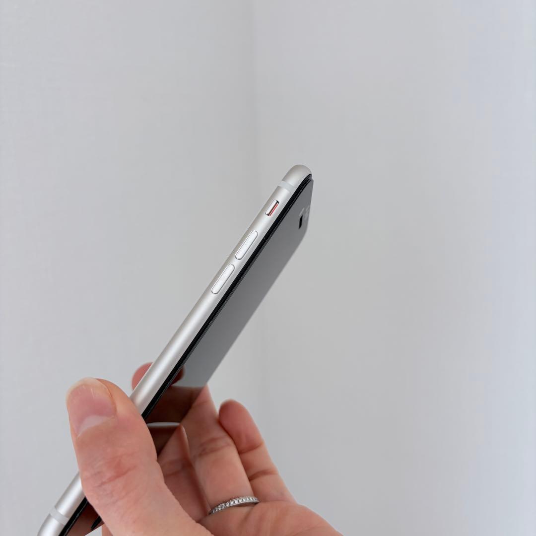 美品iPhone SE3 64GB 白 電池91% iFace3点＋新品ケーブル