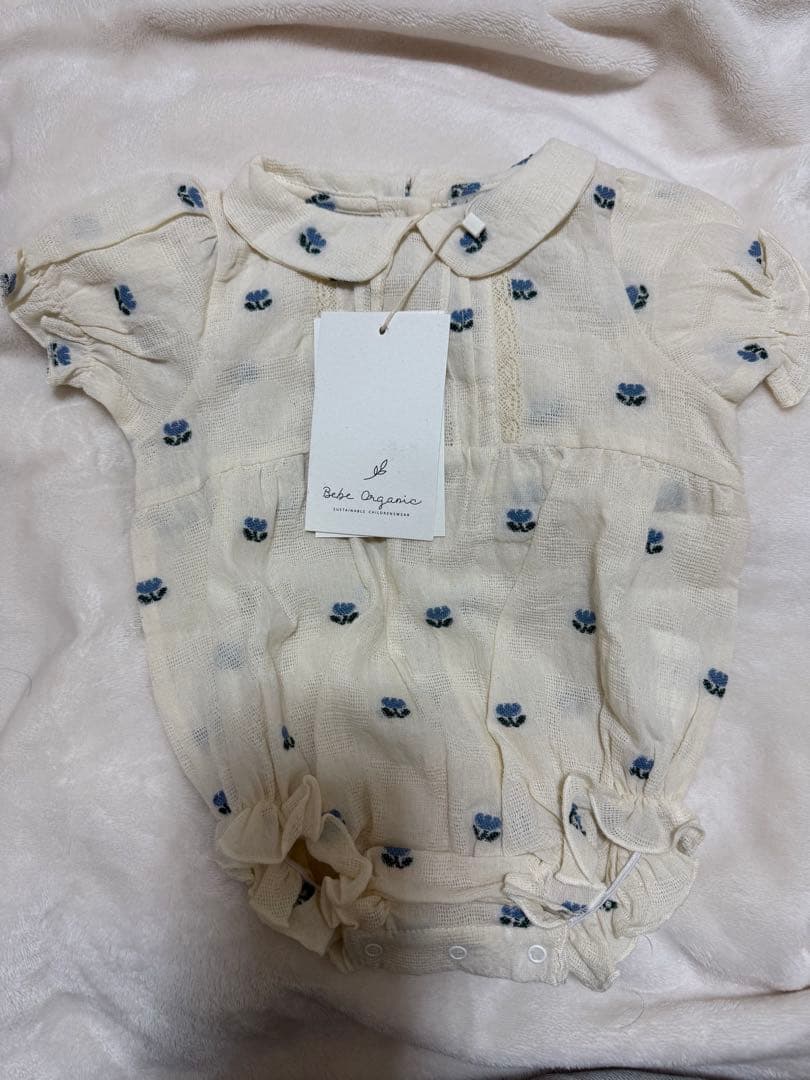 Bebe Organic 花柄ロンパース