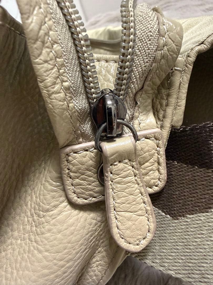 最終お値下げ★アニマルベージュ★イアパピオネ★柄テープボディバッグ