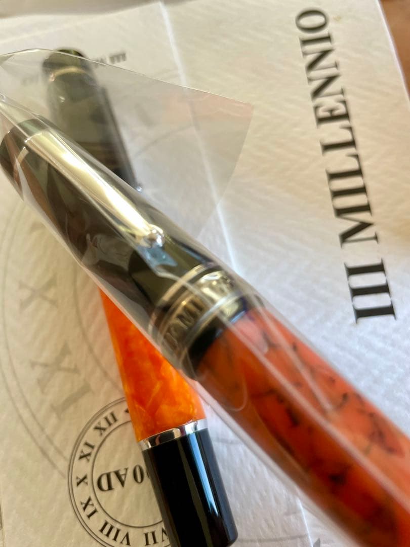 まー　デルタ　万年筆　IIMILLENNIO コレクション　ダークオレンジ
