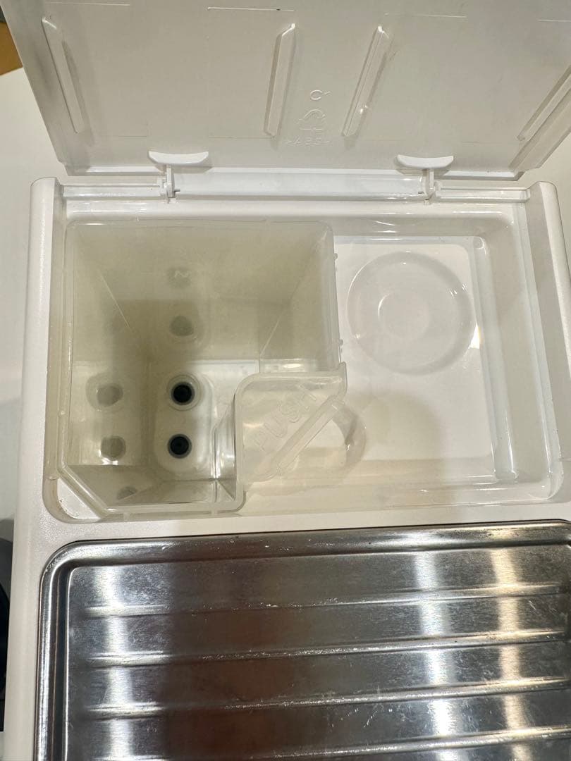 デロンギ エスプレッソマシン ECP3220J