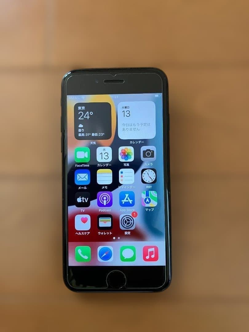 Phone SE(第3世代) 64GB と iPhone7 128GB 2台