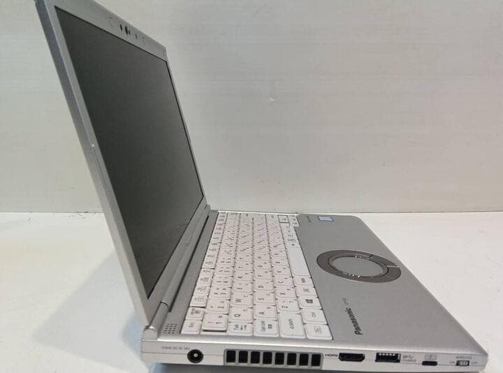 Panasonic CF-SV7 / i7 / SSD256GB / 12.1型