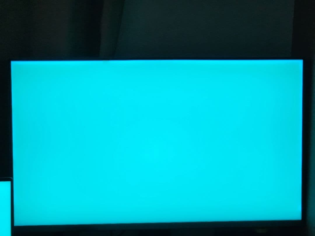 32インチ WQHD 165Hz 金属筐体 IPS 広色域 縦回転 スピーカー