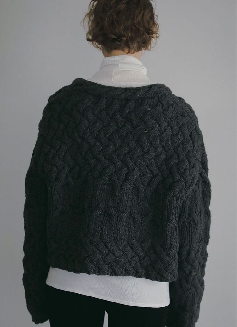 HER. 未使用 ハンドニットカーディガン チャコール エトレ