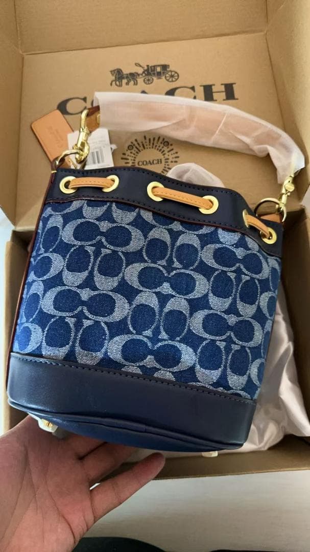 VIP顧客・COACH シグネチャー デニム ミニバケットバッグ ネイビー