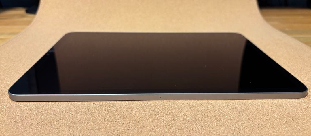 iPad Pro (第4世代) +Apple Pencil +マジックキーボード