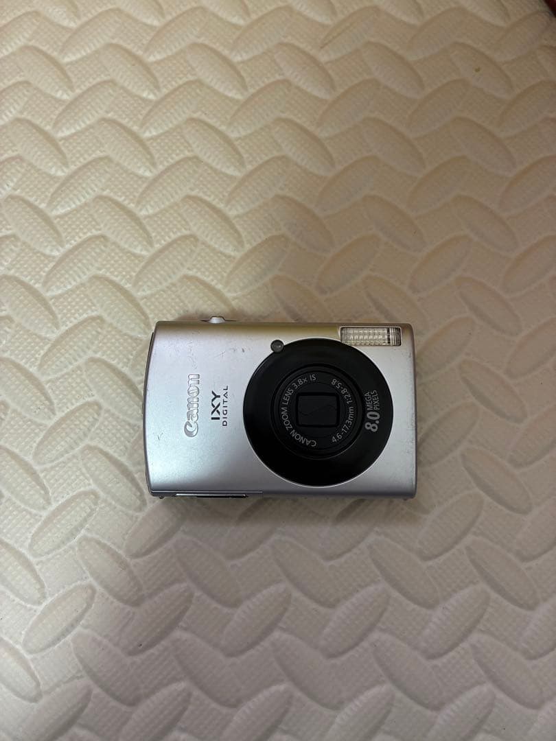 美品純正ケース付き　canon&キャノン　ixy910is デジタルカメラ