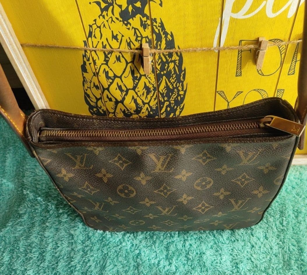 LOUIS VUITTON ルイ・ヴィトンM51146モノグラム ルーピングMM
