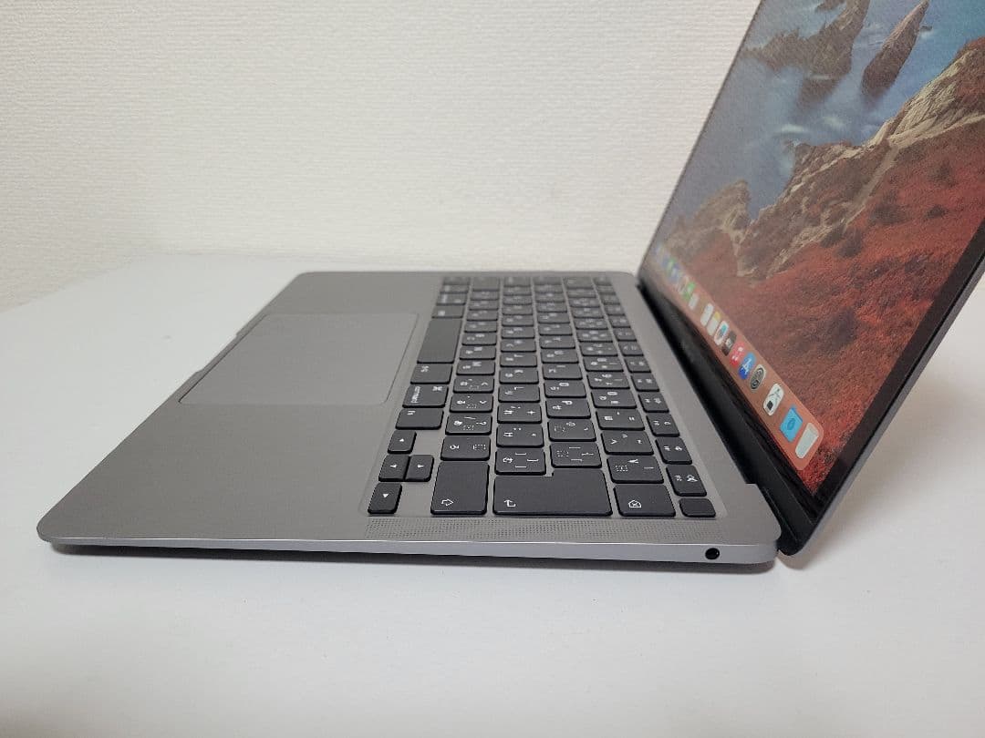 美品　Macbook Air 2020 i7/16GB/512SSD 49回充電