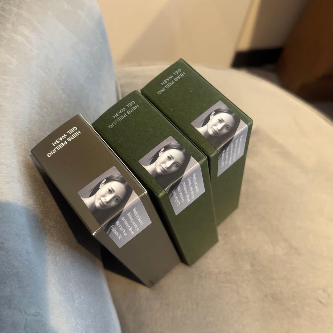 HITOto ハーブピーリングジェルウォッシュ（ジェル洗顔）100g×3個セット