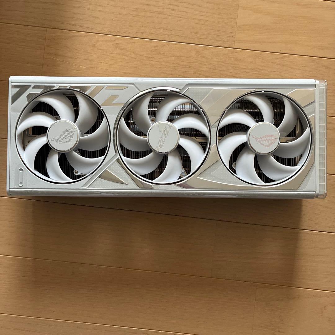 ASUS ROG RTX 4090 ヒートシンク　ファン　バックプレート　LED