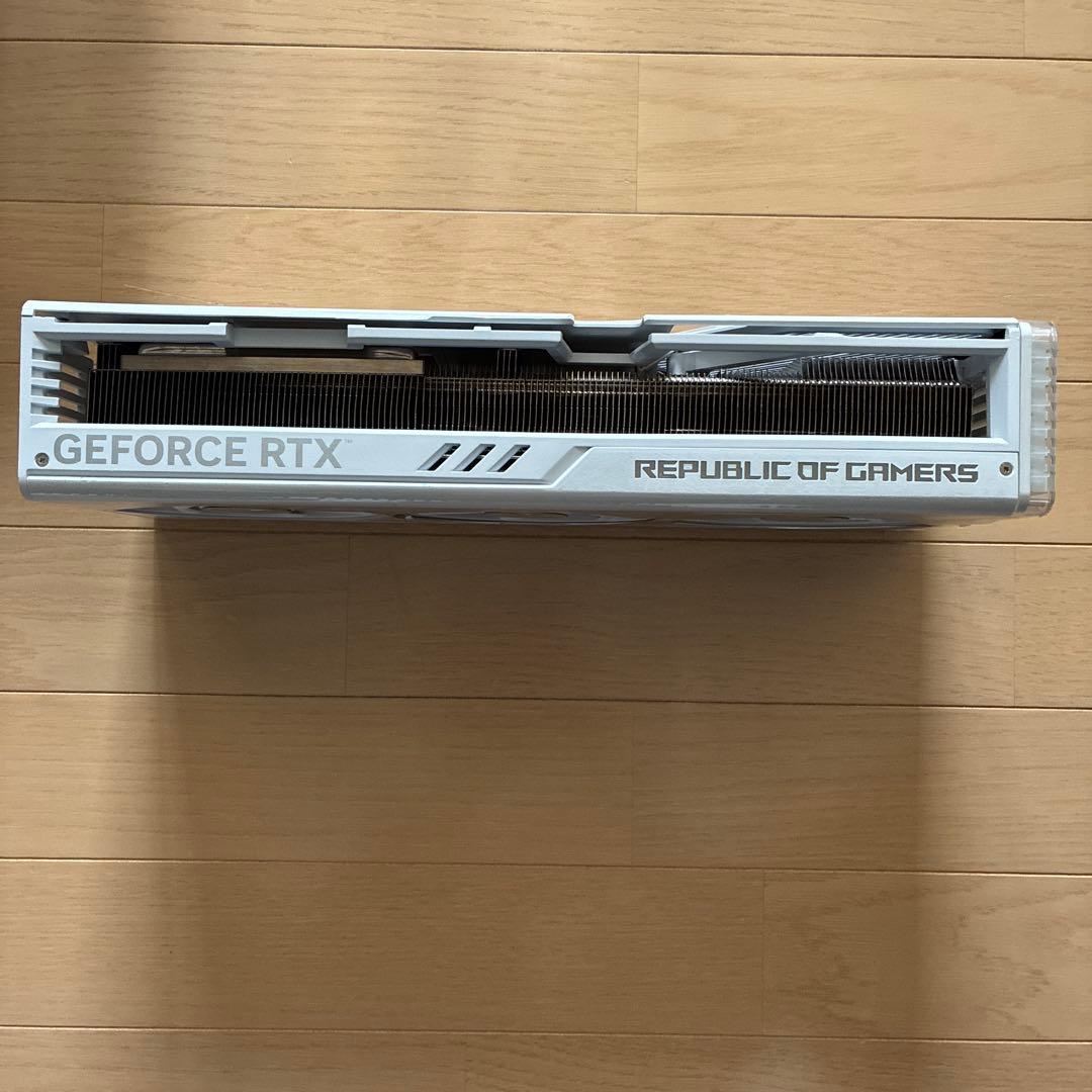 ASUS ROG RTX 4090 ヒートシンク　ファン　バックプレート　LED