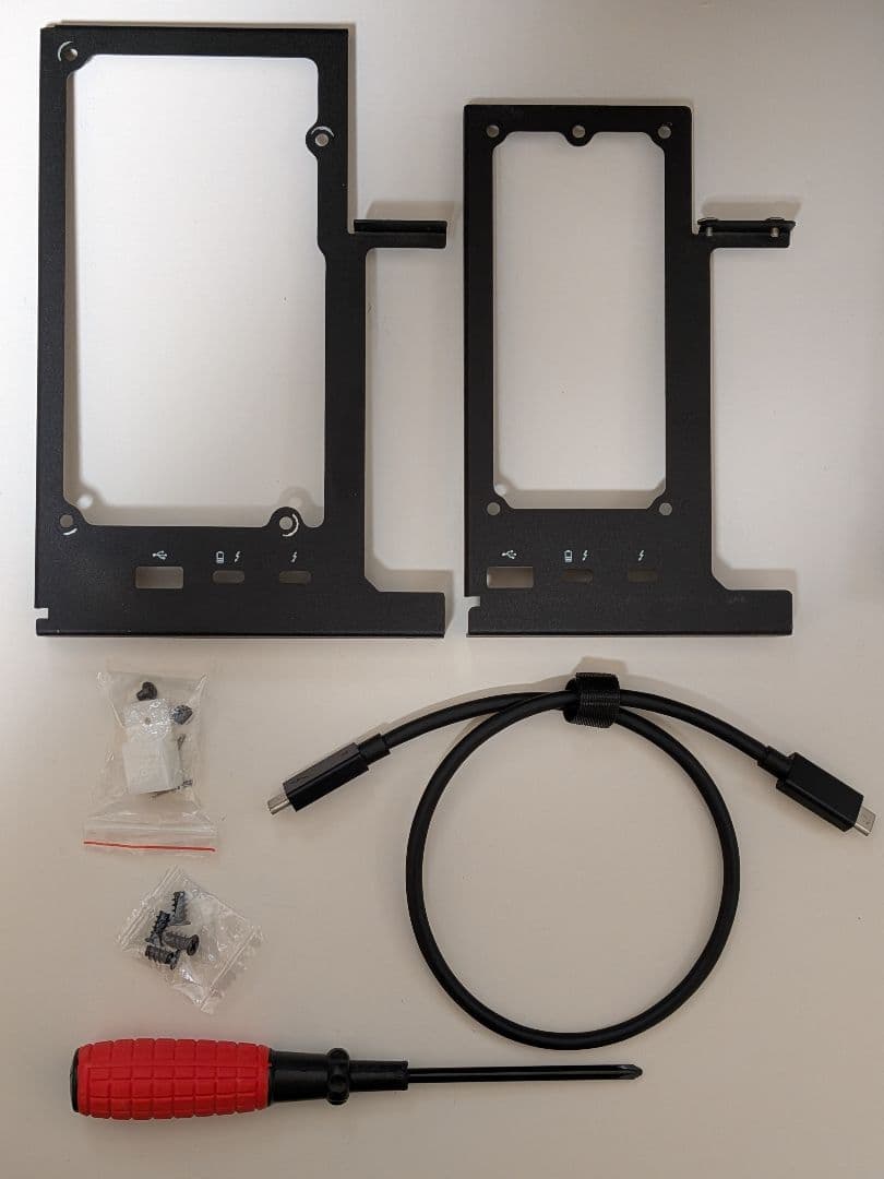 eGPU Thunderbolt GPU Dock ケーブル付き