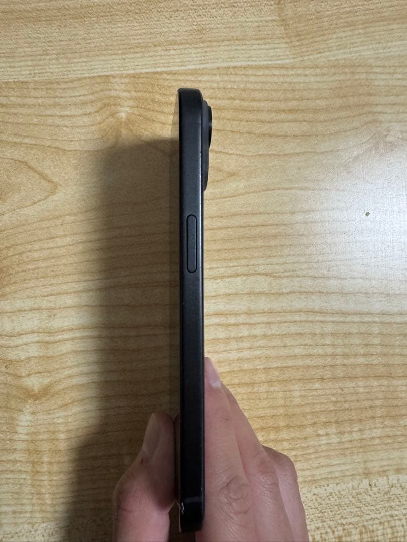 Apple iPhone 15 256GBブラック 本体