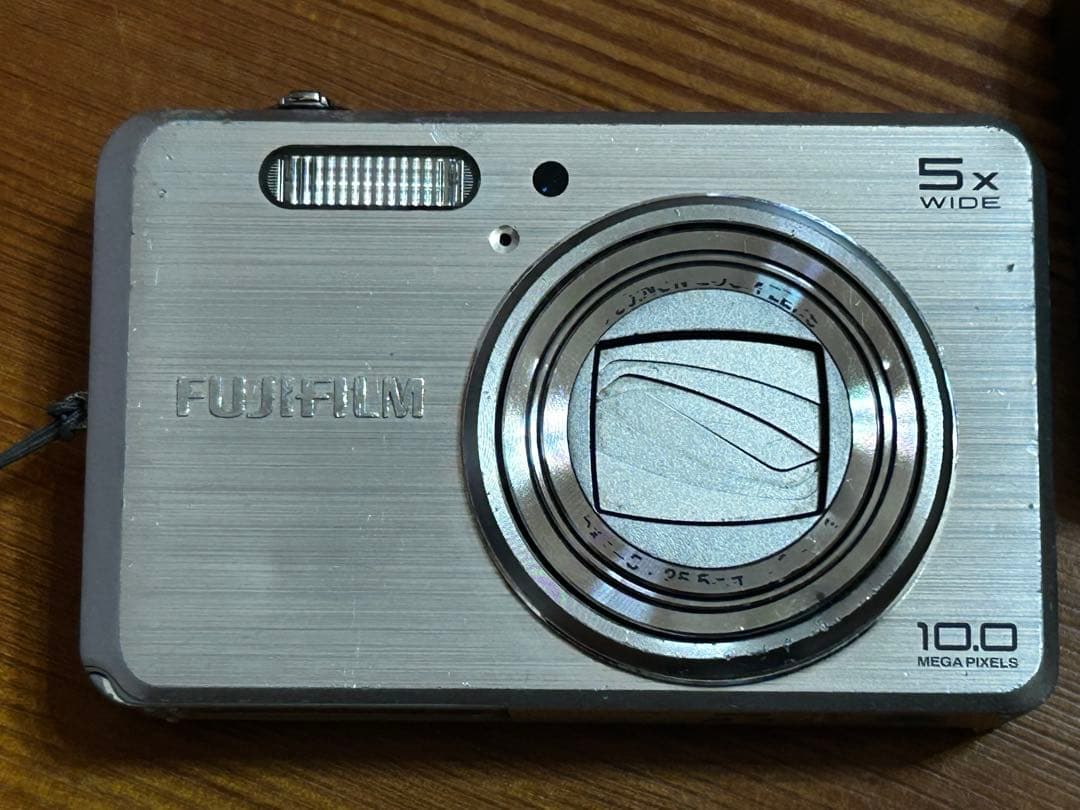 FUJIFILM フジフィルム FINEPIX J150W デジカメ