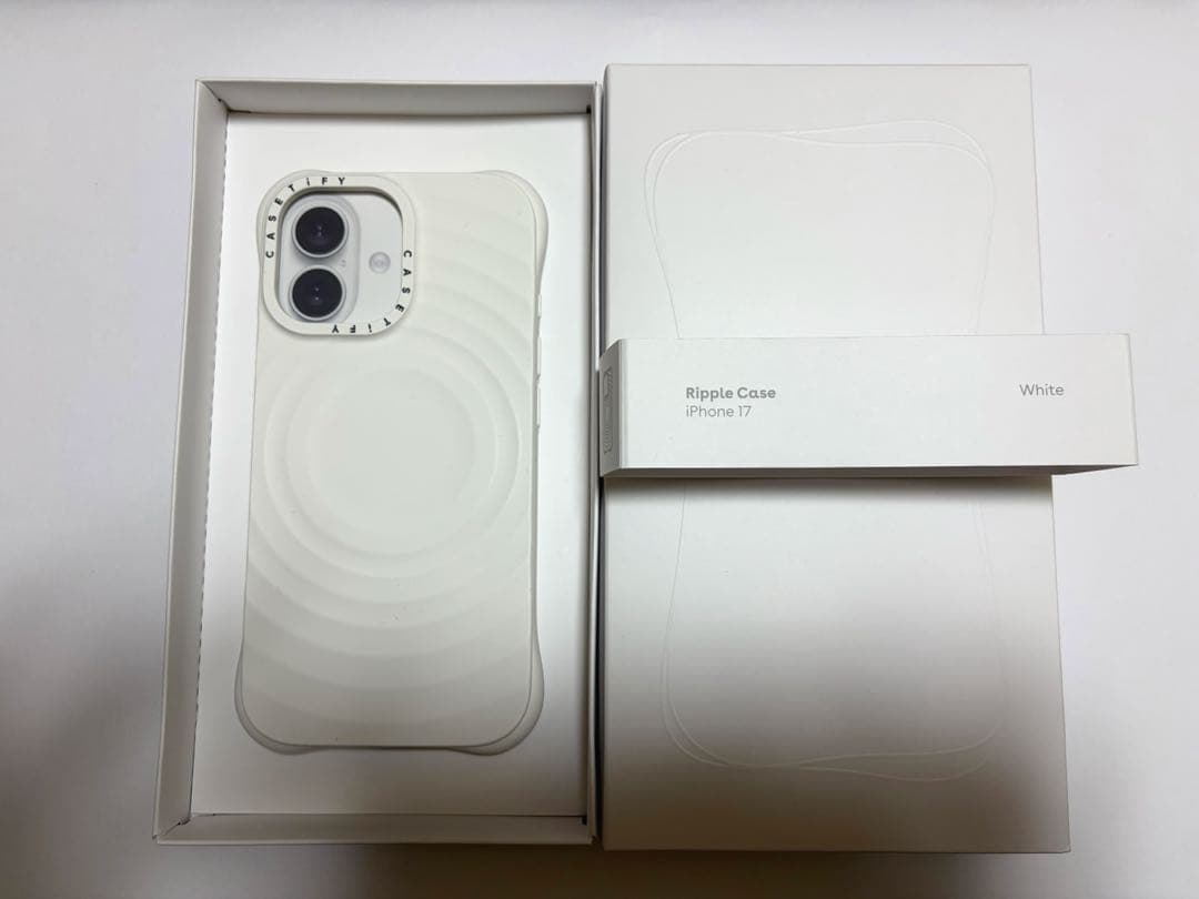 CASETiFY iPhone17 ウェーブシリコンケース