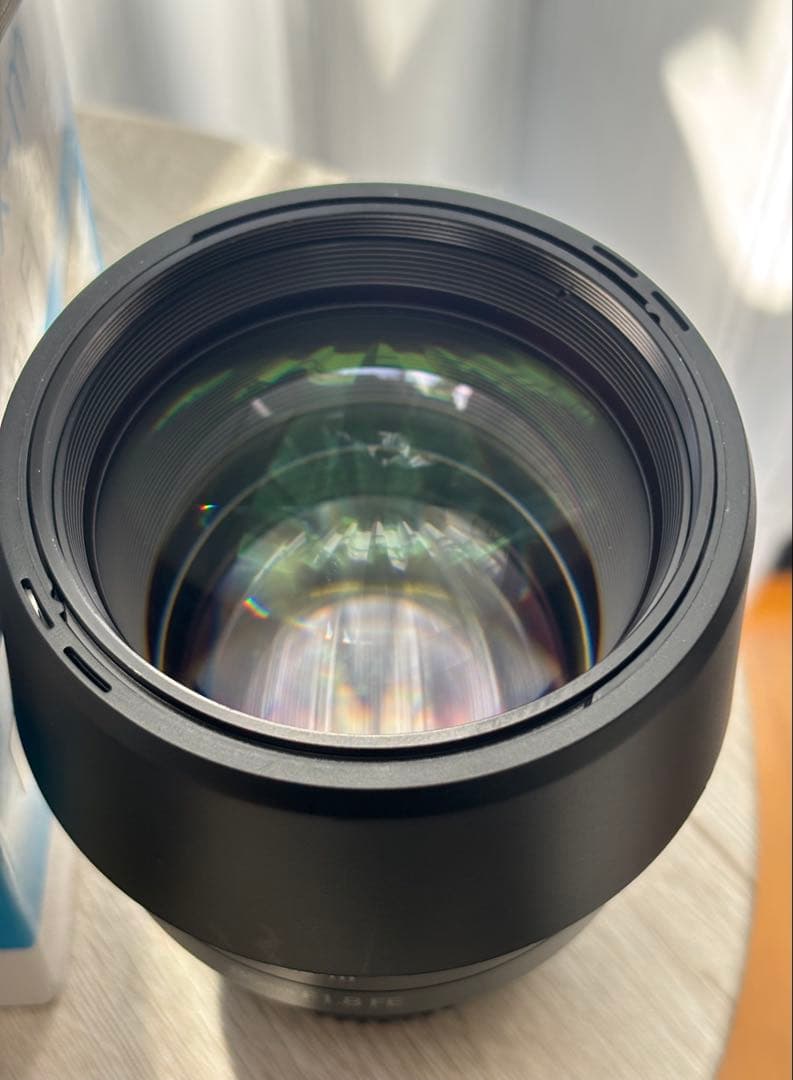 Tokina atx-m 85mm F1.8 FE レンズ