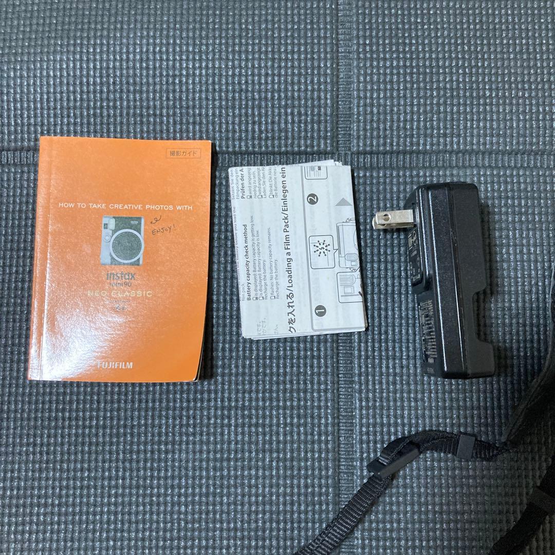 チェキ Fujifilm instax mini 90 本体と付属品